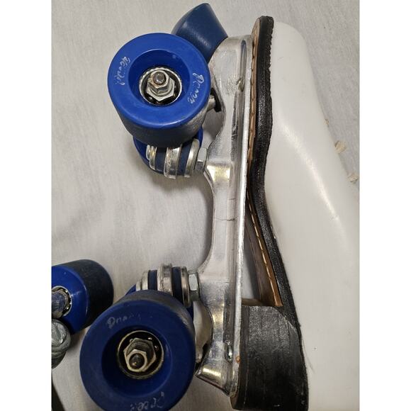 Vtg Pacer Crown White Leather Roller Skates Women's Size 6 - Great Condition - Picture 6 of 13